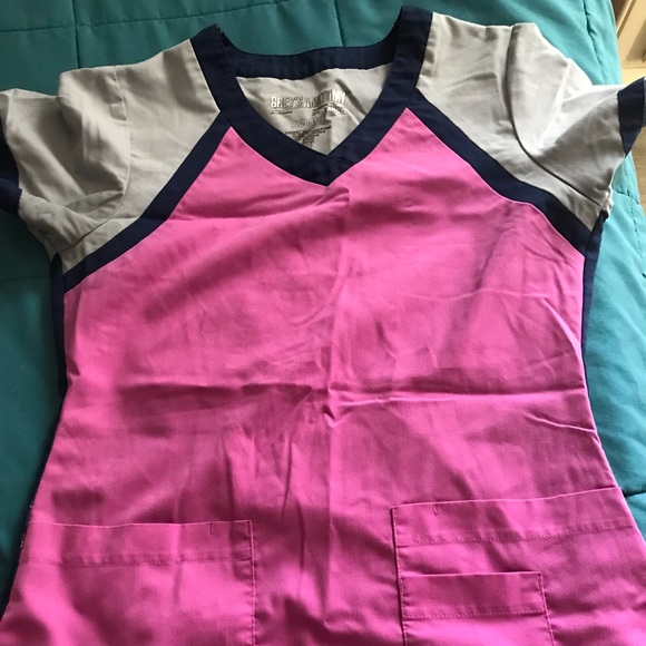 3 Grey’s anatomy scrub tops - Picture 3 of 4